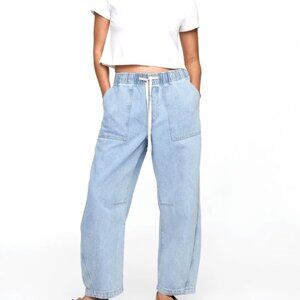 NWT Gap SuperSoft Pull-On Barrel Jeans M Medium Blue